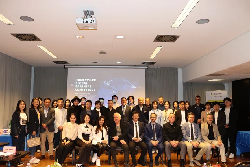 米蘭掀起&ldquo;3D+AI&rdquo;科技熱潮，居然之家攜手居然設計家亮相第62屆米蘭國際家具展