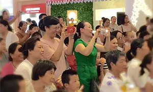 居然之家安徽分公司長江東路店&ldquo;激情八月、快樂感恩&rdquo;少兒才藝匯報表演