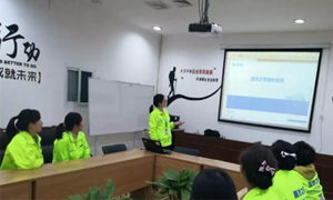 服務(wù)于心，管理于人&mdash;&mdash;安徽淮南店職場禮儀與服務(wù)管理培訓(xùn) 