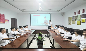 提升規(guī)范操作，增強(qiáng)服務(wù)理念&mdash;&mdash;安徽分公司六安店開展提升保潔服務(wù)培訓(xùn) 